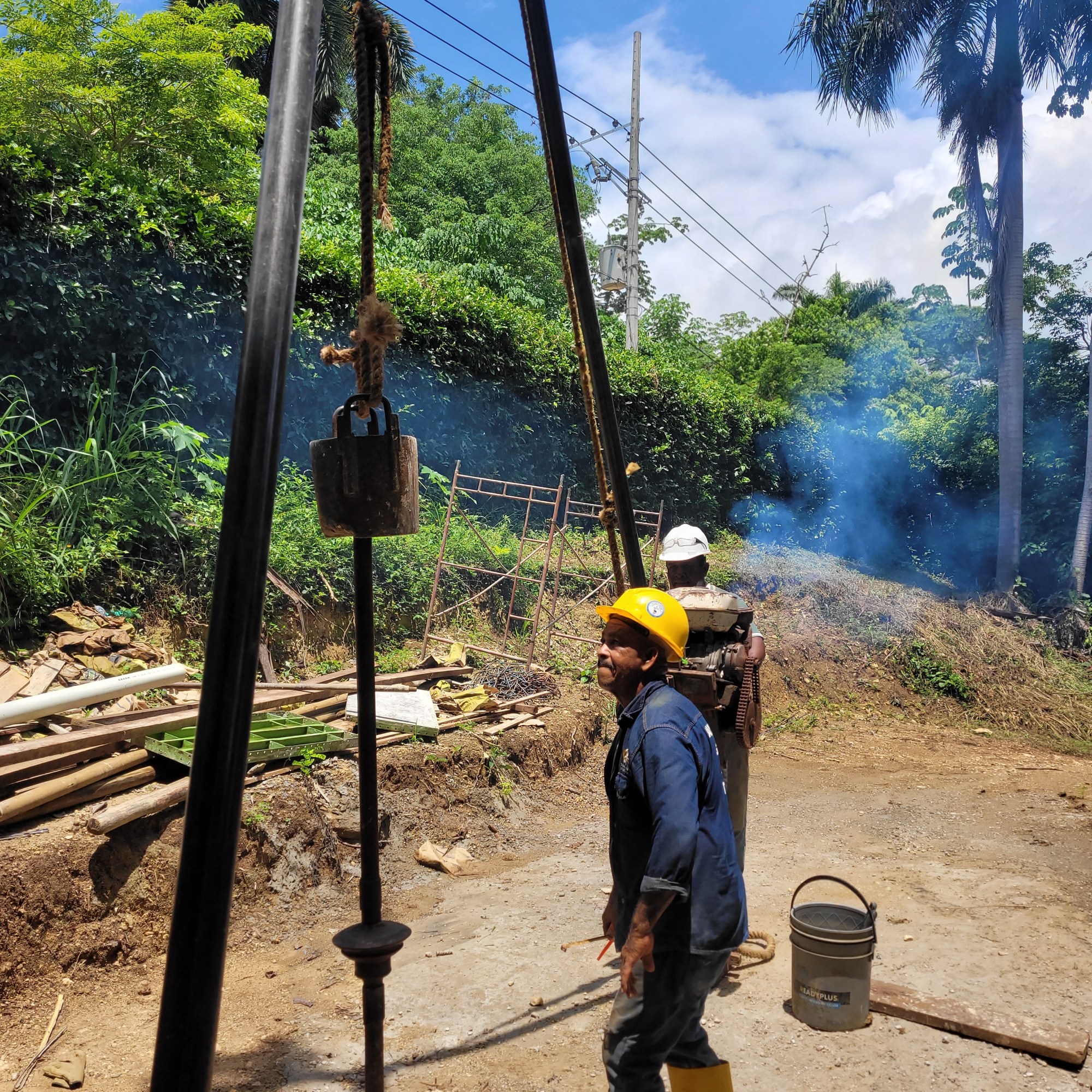 Ejecución de ensayo de penetración estándar (SPT)